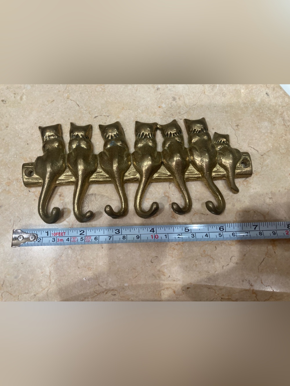 Vintage Brass Cat Key Holder - Seven Cat Tail Hooks - Picture 4 of 5